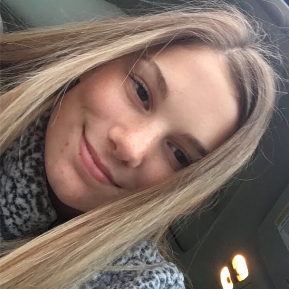 Meet your Posher, Destinie